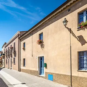 Ventanas Bed & Breakfast Villamassargia