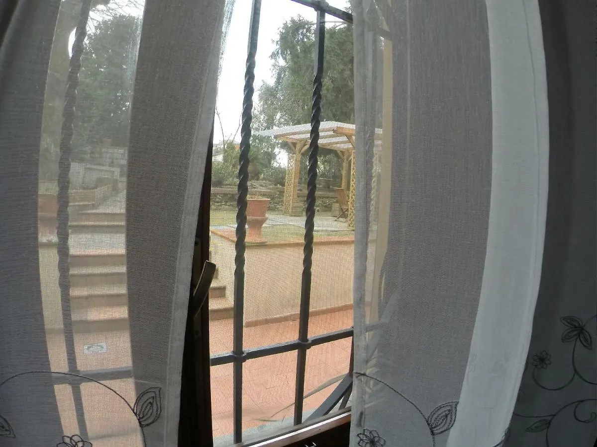 Alle Vecchie Mura Pistoia Bed & Breakfast